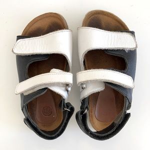 Blublonc sandals Size 24